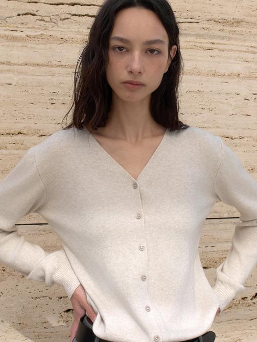 에센셜 브이넥 가디건 그레이시베이지 OU1807