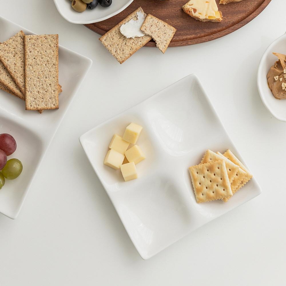 [쓰임] 마일드 화이트 4절 나눔 접시/찬기