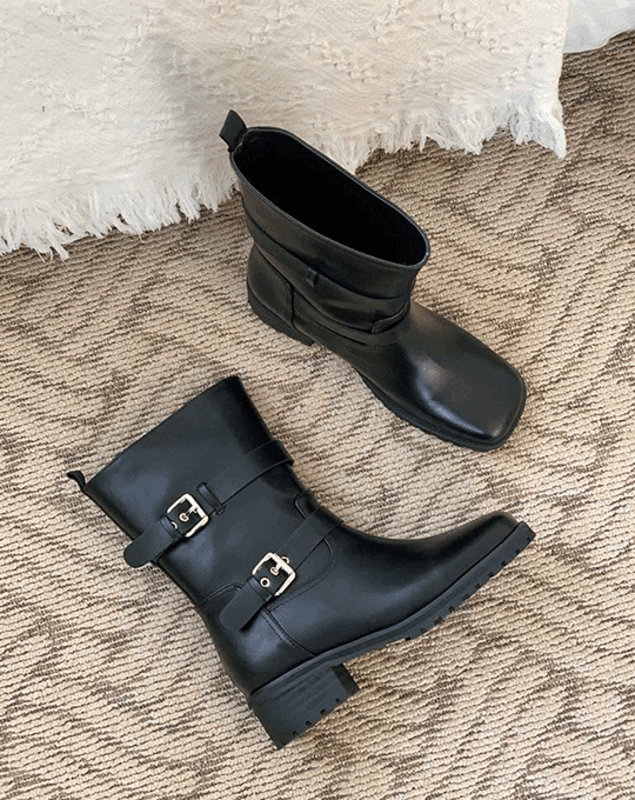 무트 버클 부츠 [1col]