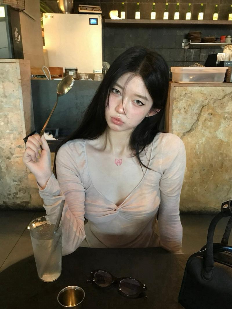 Twist V-neck Tencel Thin Sleeve