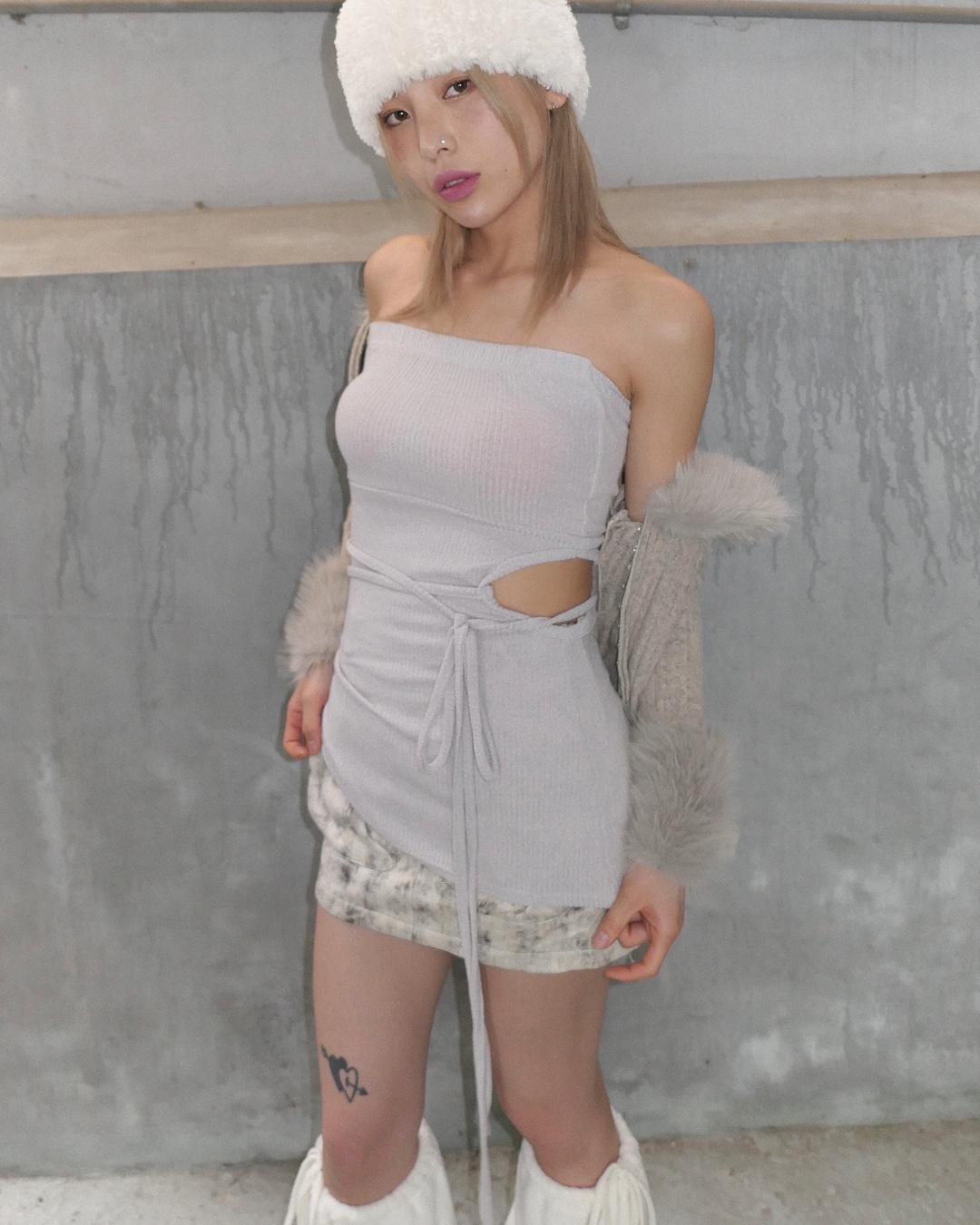 hole strap tube top [2color]