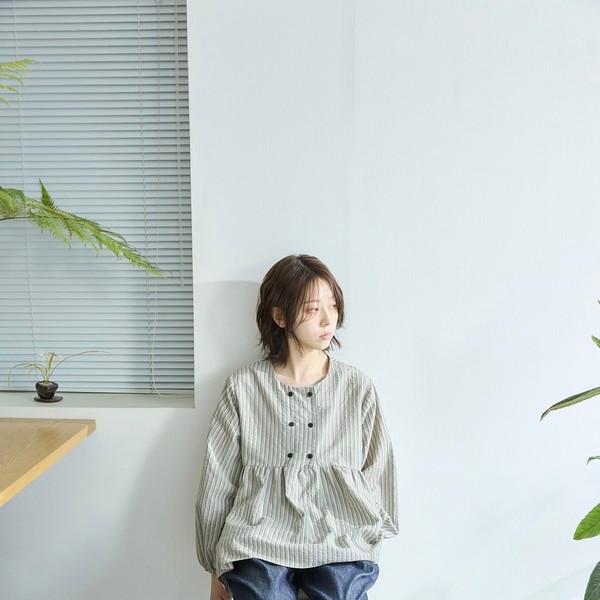 Stripe shirring blouse / Beige