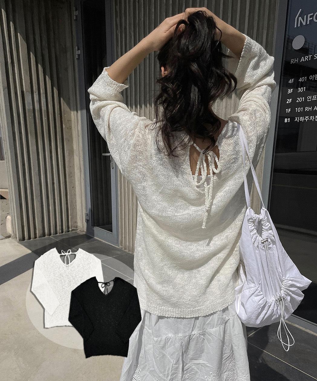 브에 여리 뒷리본 부클 니트