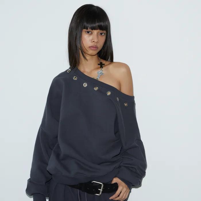 Unbalance Stud Sweatshirt (CHARCOAL)