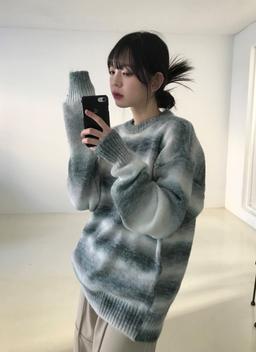 Blend stripe gradation knit 블랜드 스트라이프 그라데이션 니트