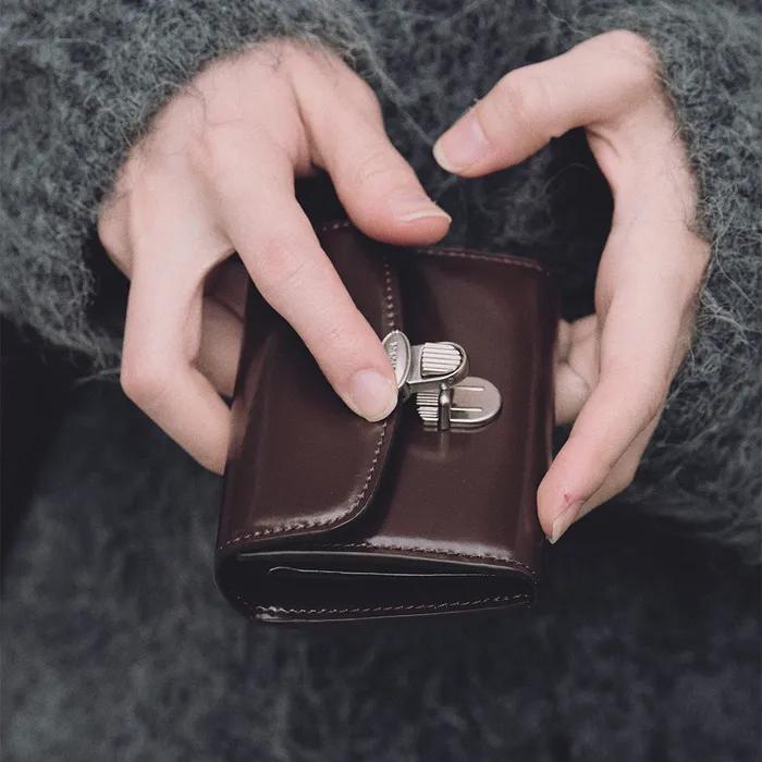 클라스프 반지갑 다크브라운