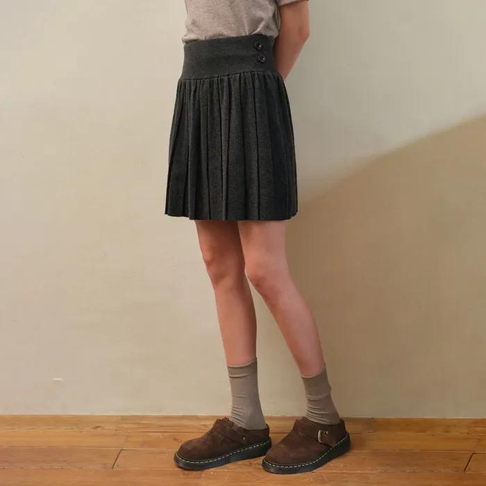 Button Pleated knit skirt_Charcoal(OC25-KN17)