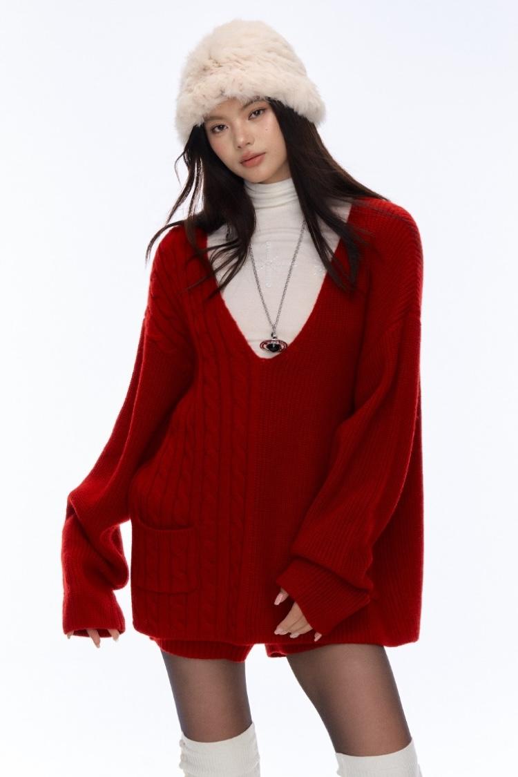 [그레이 색상 추가] Curriges Deep Lazy Unbalanced Sweater & High-Waist Knit Shorts (2color)