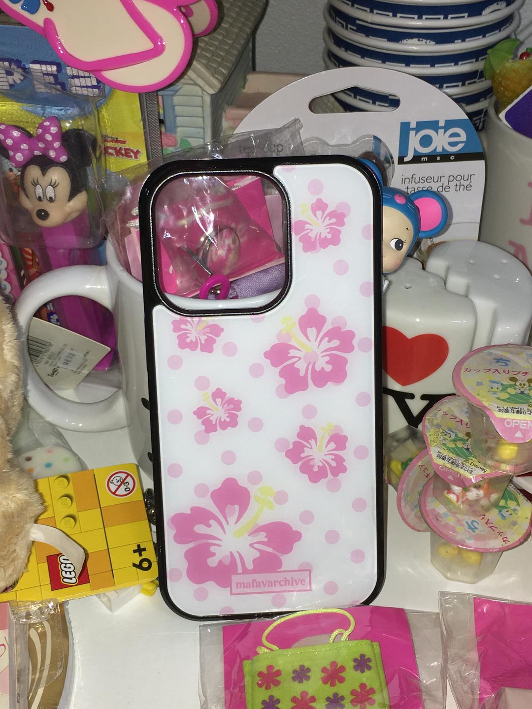 polka dot flower magsafe glass case