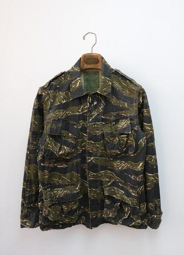 ALPHA INDUSTRIES [M]