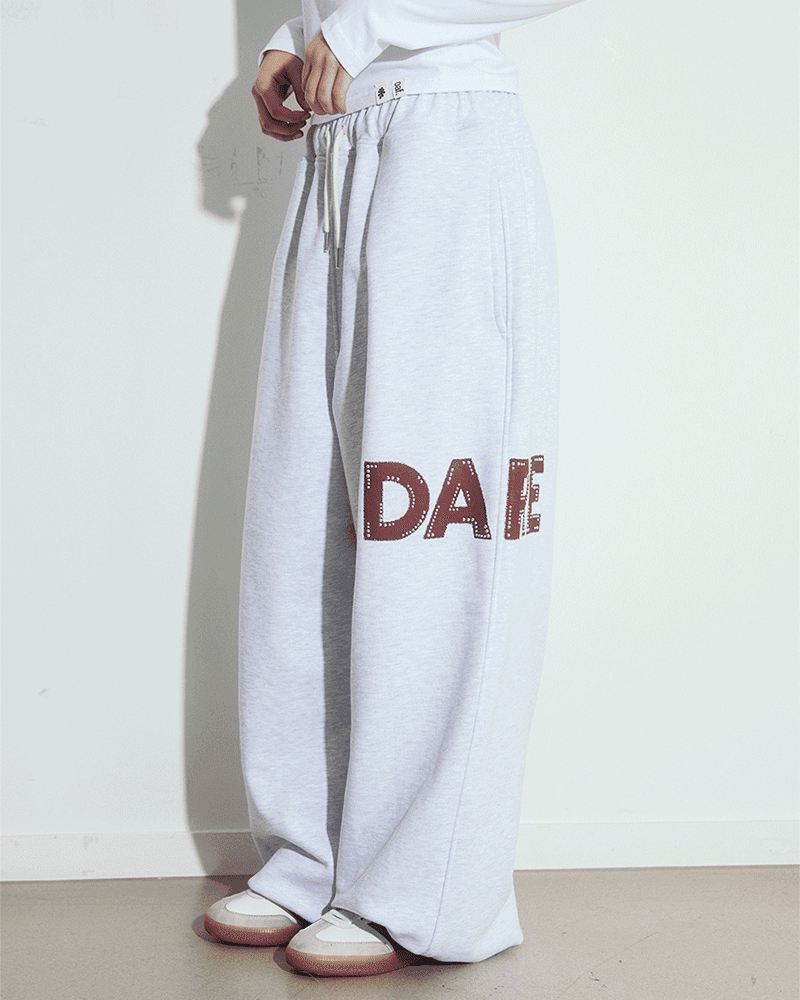 [OAFISH] [유튜버 PICK] Dare Beads Sweat Jogger Pants, White Melange