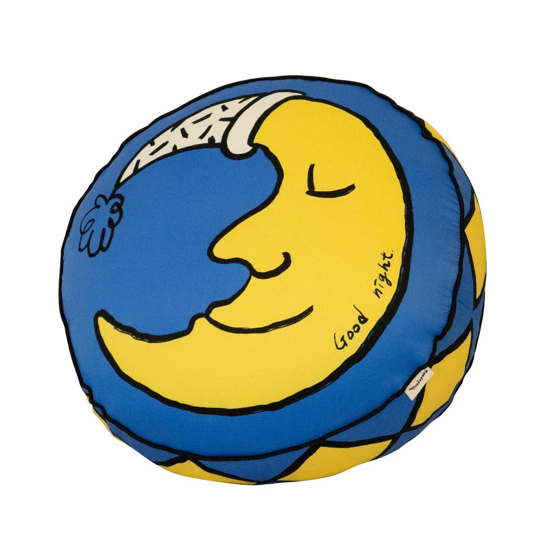 Gentle moon cushion