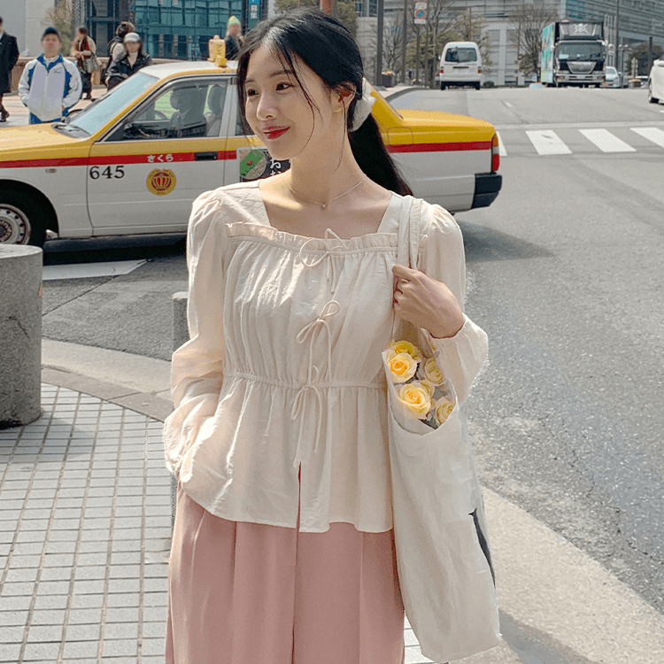 공구우먼 슈이에 프릴 리본 블라우스 74715