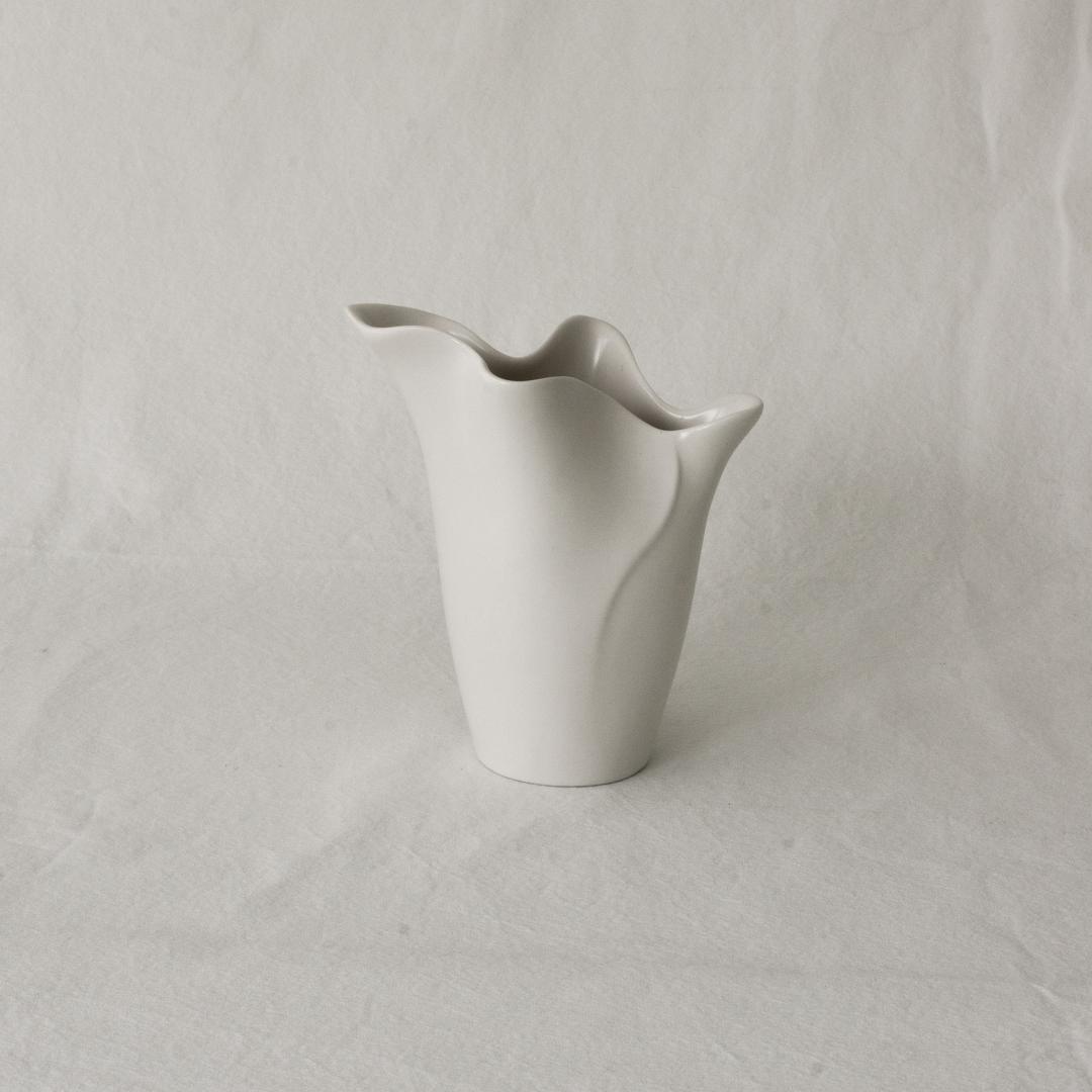 O'Keeffe vase No.7