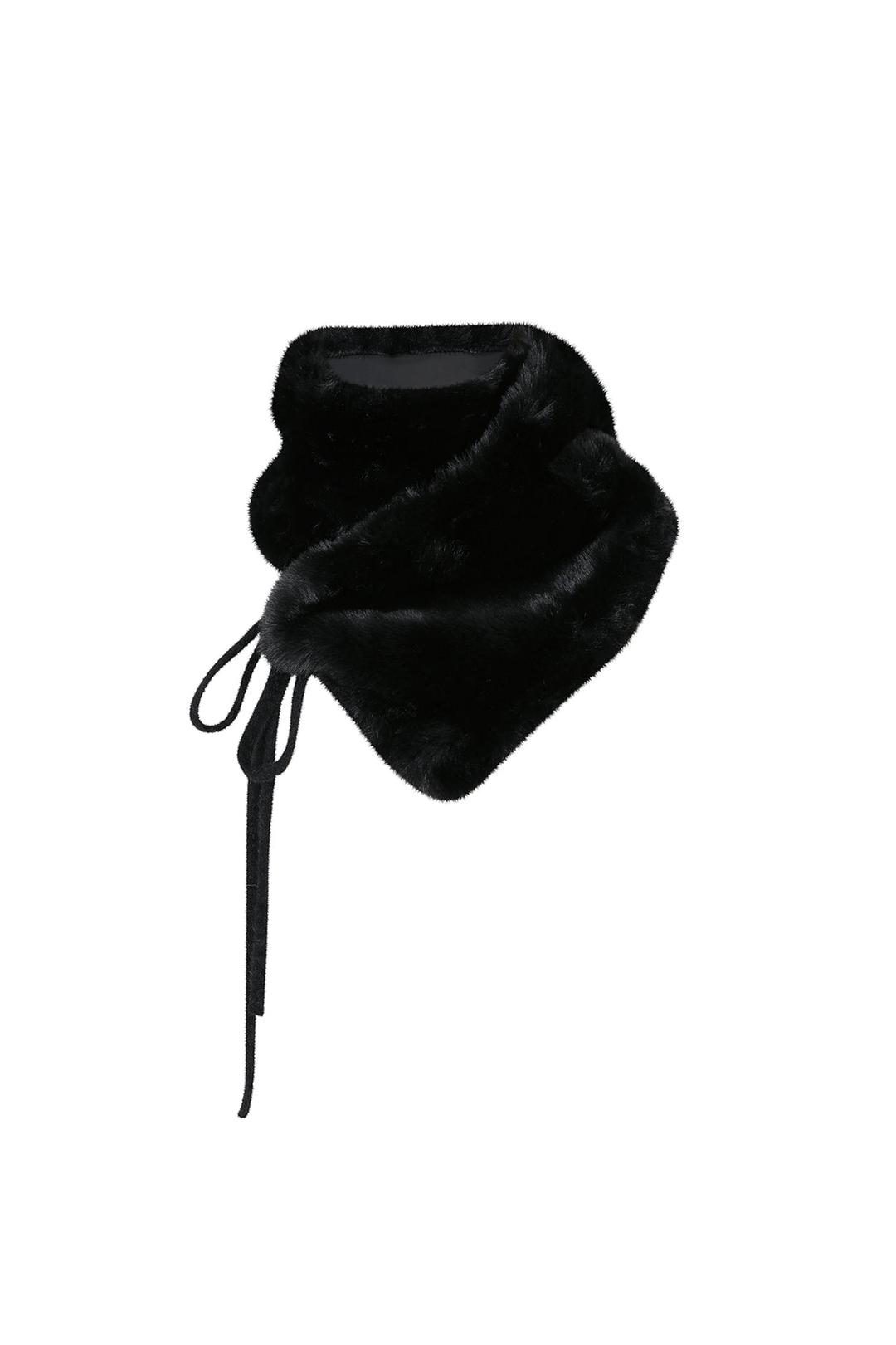 SOPHIA FUR CAPE black