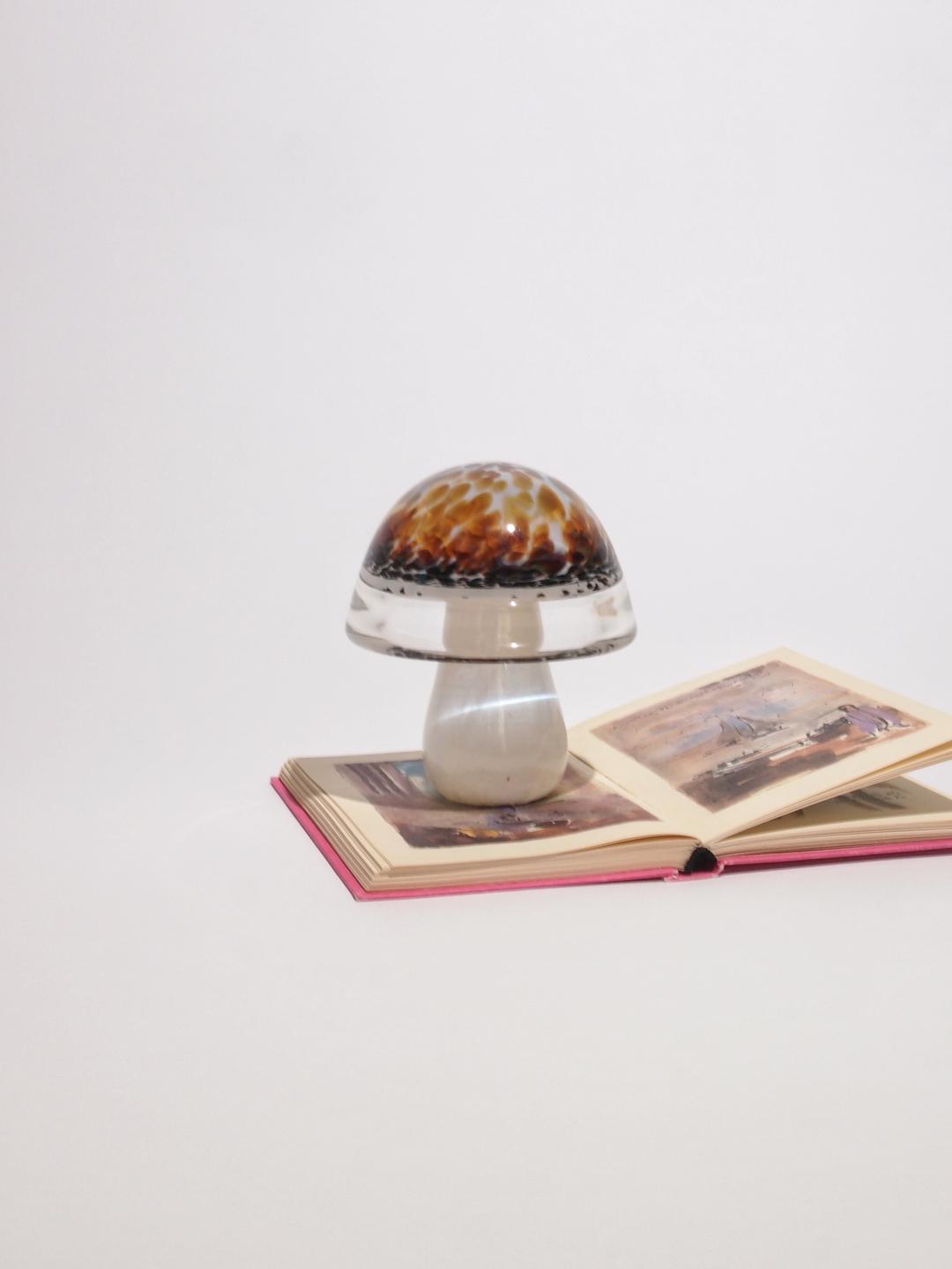 80s Vintage Avondale Glass Mushroom Paperweight