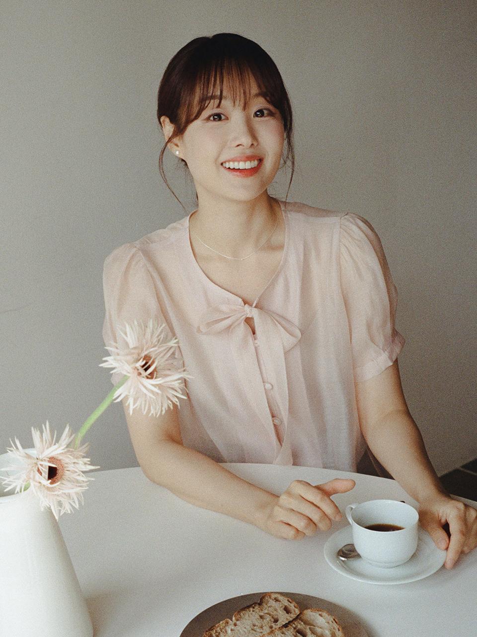 PUFF SLEEVES SEE-THROUGH BLOUSE_PINK