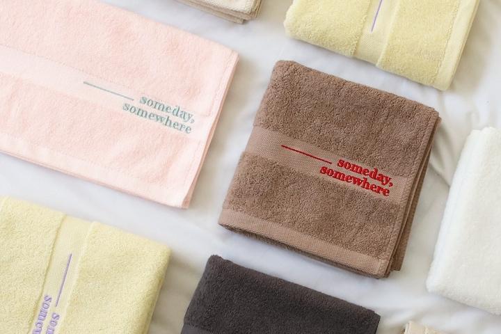 [단독] 리미티드에디션출시! 순면 100% 모먼트 180g 무형광 자수 호텔수건 10매