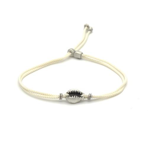 Shell string bracelet (ivory)