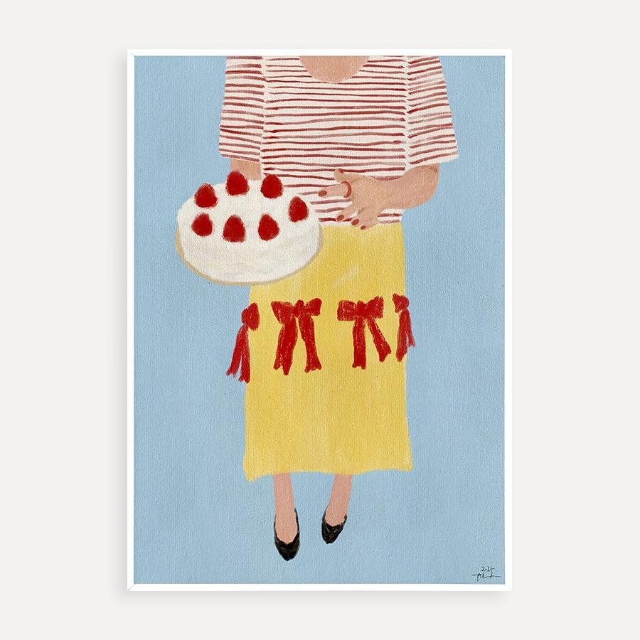 Yubipie | Holding a Cake