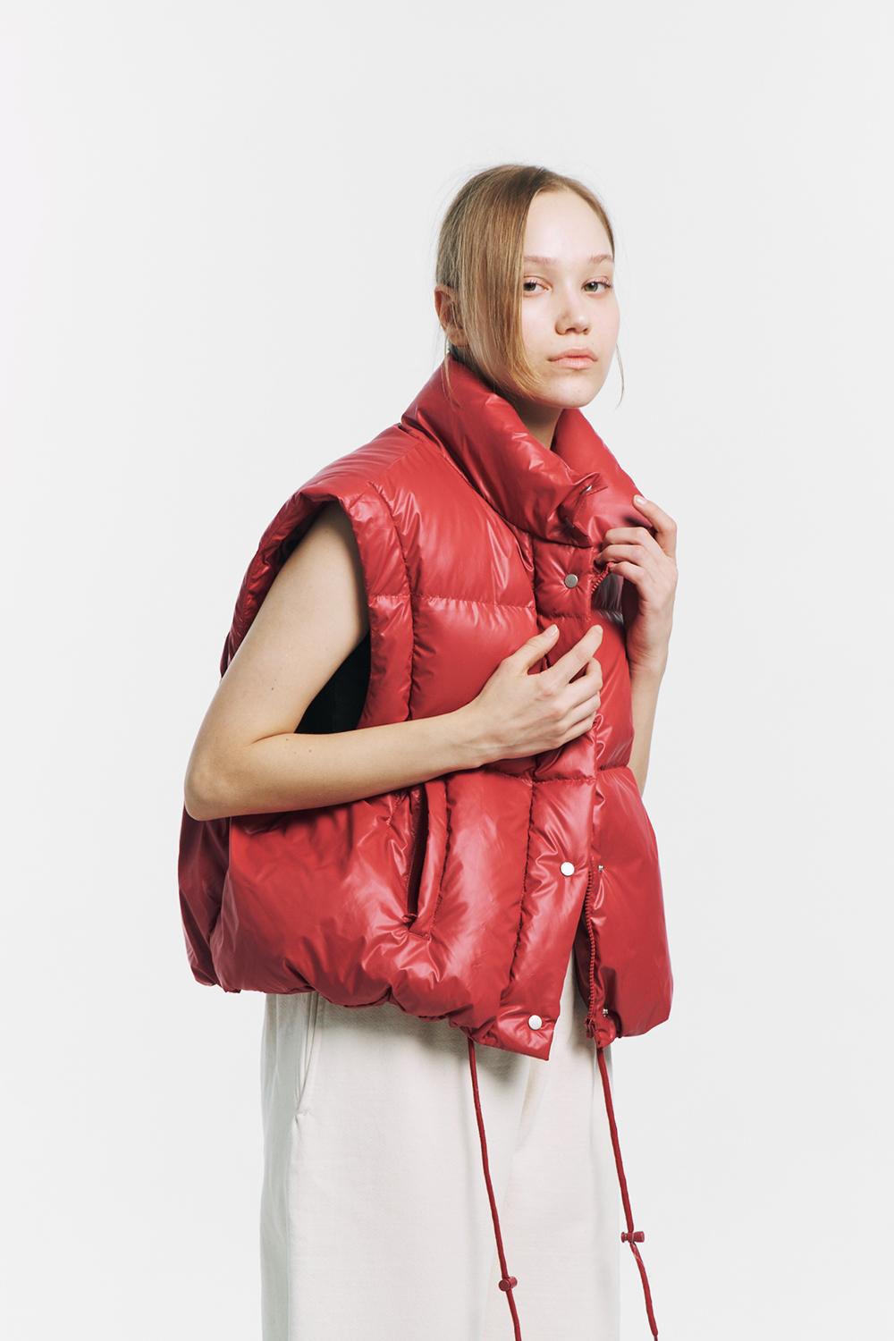 [2차 PRE-ORDER]투 웨이 패딩 베스트(레드) | 루앱