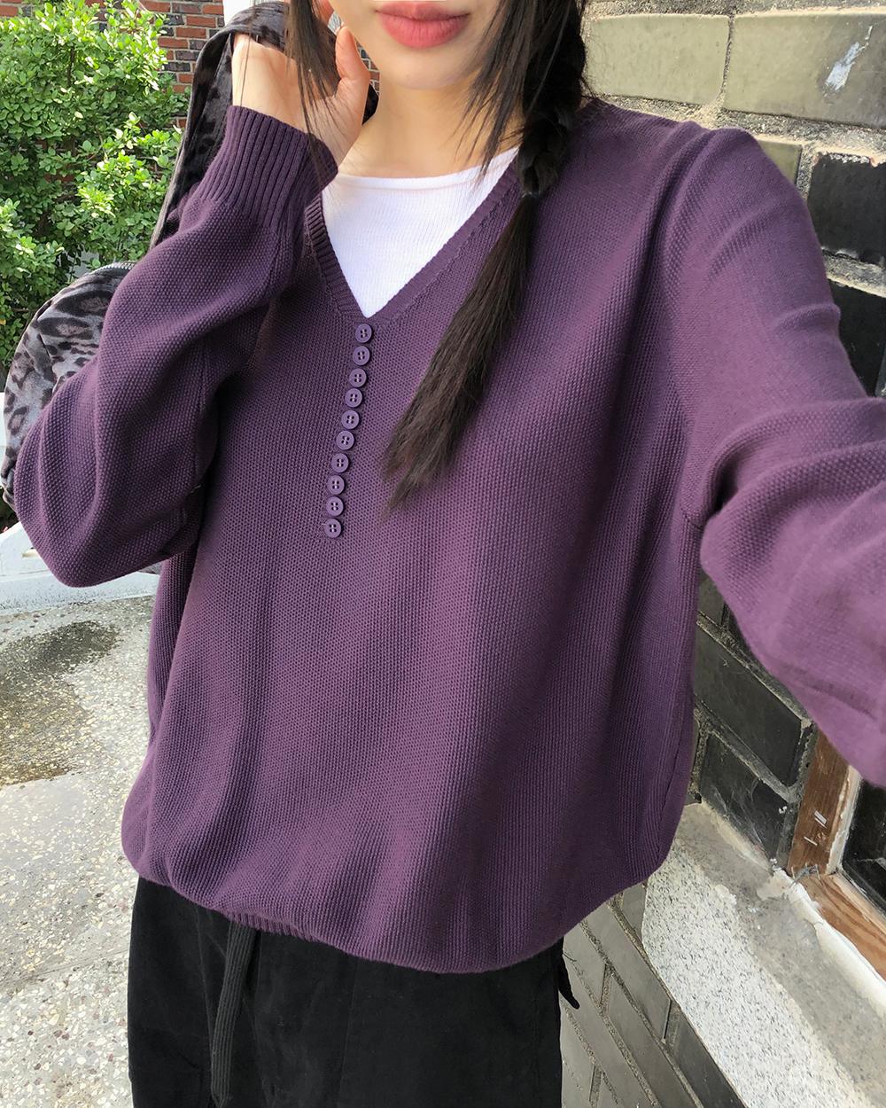 원더원더 [보라색🍇/일체형] 에르 버튼 레이어드 브이넥 긴팔 롱 니트
