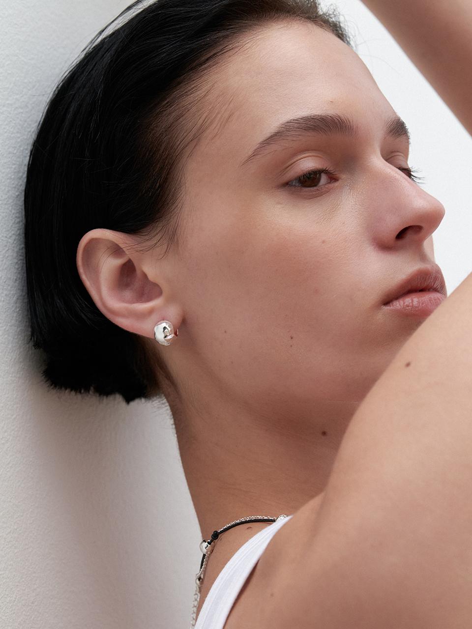 invert onetouch earring - silver