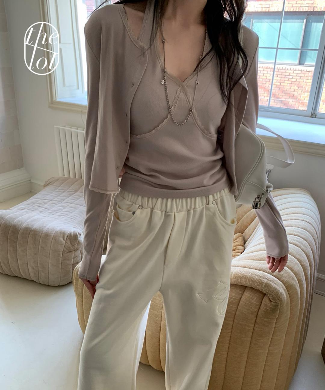 더롯 (회 당일) [poster] 포스터 코미 레이스 홀터나시/골지 가디건 세트 (4color) 프릴/슬리브리스/크롭/긴팔/니트/데일리/개강룩/나들이룩/여행룩/데이트룩/봄신상