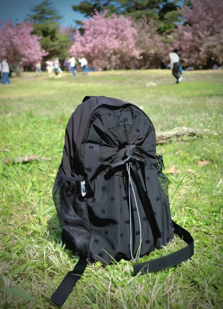 [NEWNOM]뉴놈 뉴서클 - 블랙 리본 경량 흔하지않은 특이한 백팩 가방