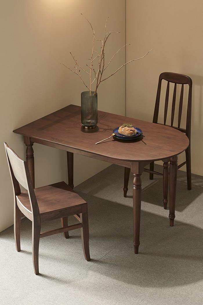 1973 TABLE