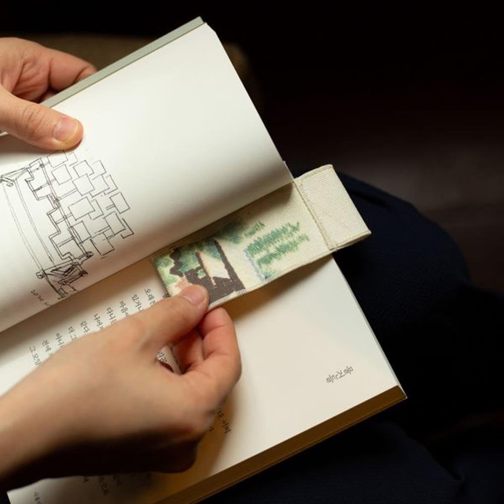 [책과 마주하는 마음으로] 길 위에서 펜마크