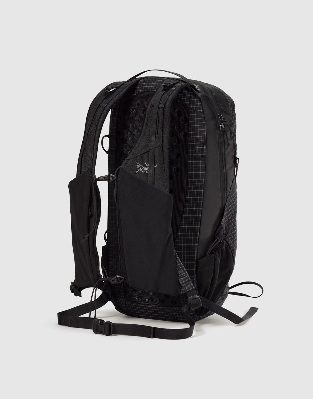 Aerios 18 Backpack (Black)
