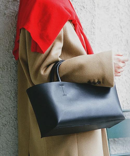 멜로우 토트 MELOU Tote Black