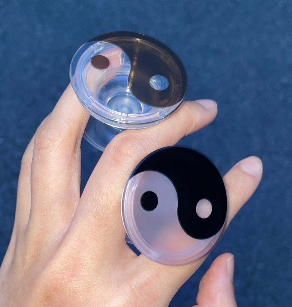 muuime yin and yang smart tok 음양 투명 그립톡