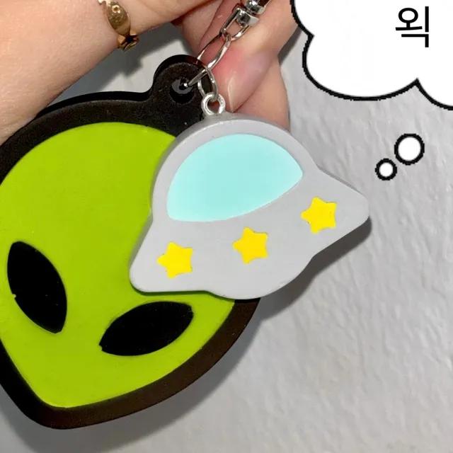 [핸드메이드] 👽왹져&ufo 키링🛸 클럽김삼백 친환경 레진 제스모나이트