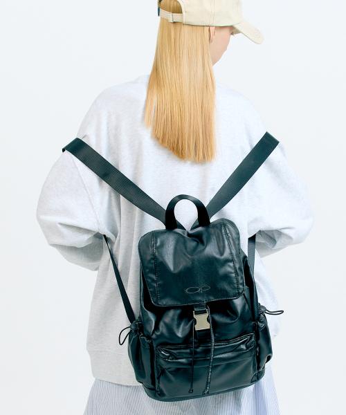 [OP]LEATHER BUCKLE STRAP BACKPACK