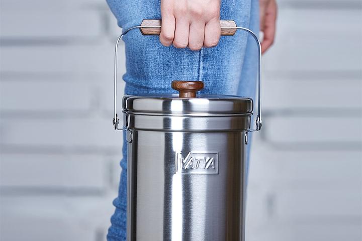 음쓰통계의 샤넬! 18-8 풀스텐 음식물 쓰레기통 2L