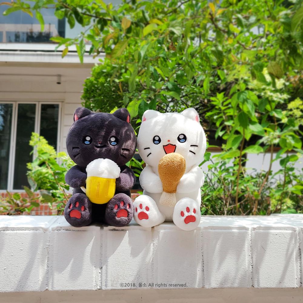 한정판 냐한남자 치킨 든 춘배 봉제인형 25cm  맥주 든 나비 봉제인형 25cm