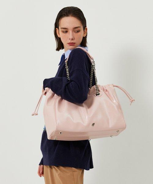 체인 스퀘어 트로우스트링백 핑크