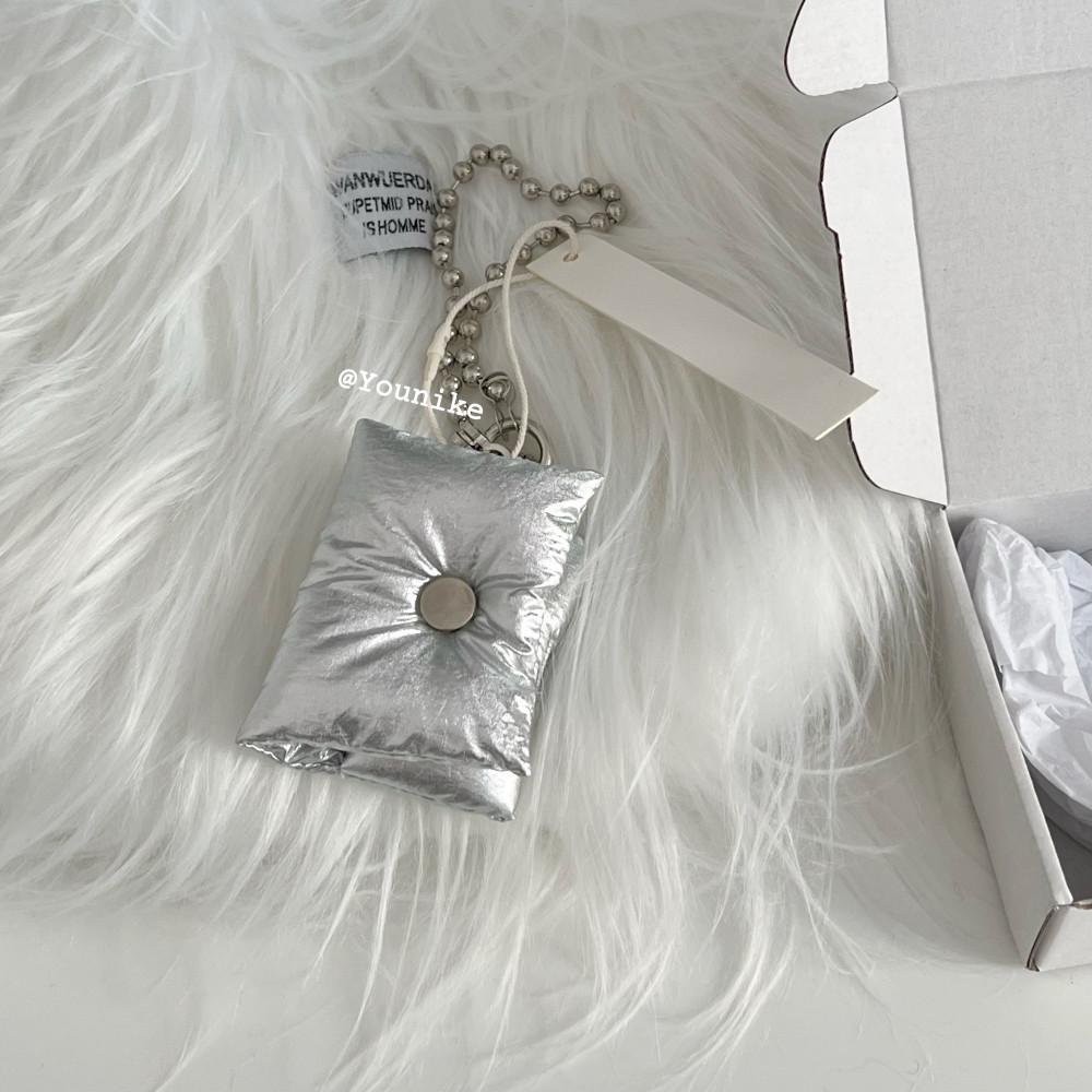Silver padded case 실버 패딩 에어팟 케이스
