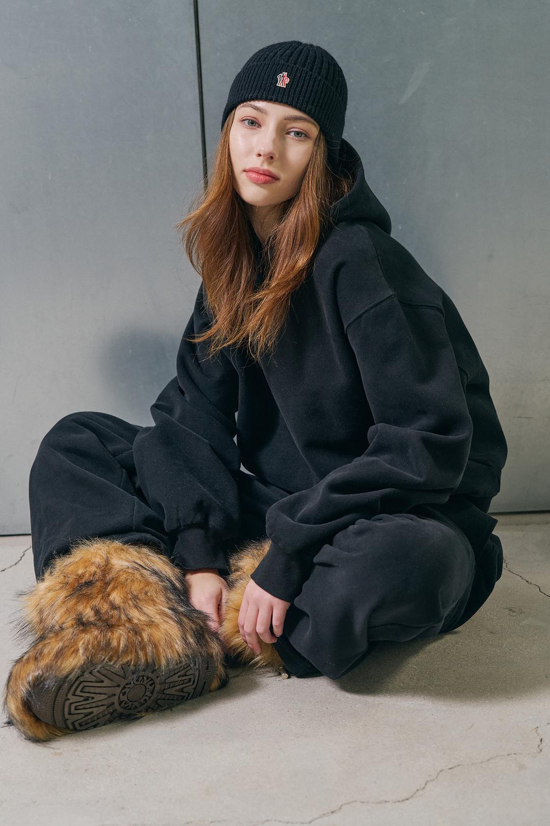 THERMOEASE HOODIE (BLACK)