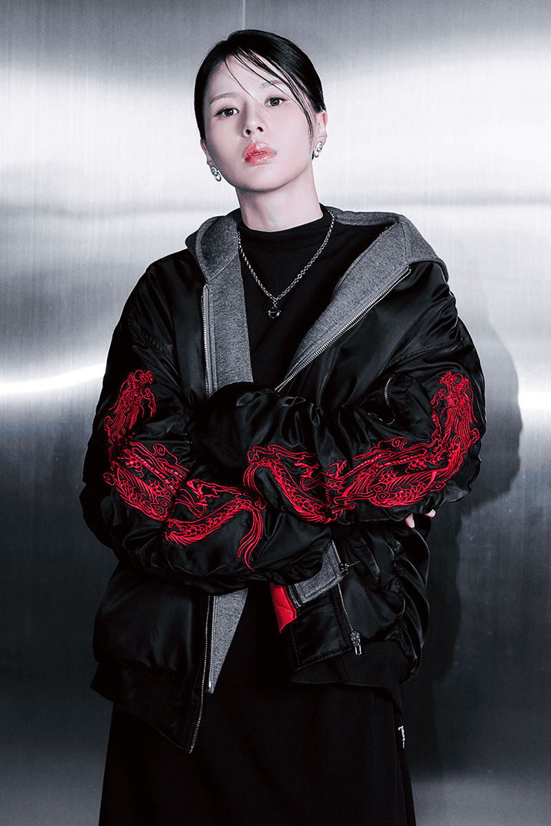 TM3 적룡자수 곤룡포 항공점퍼 블랙 레드