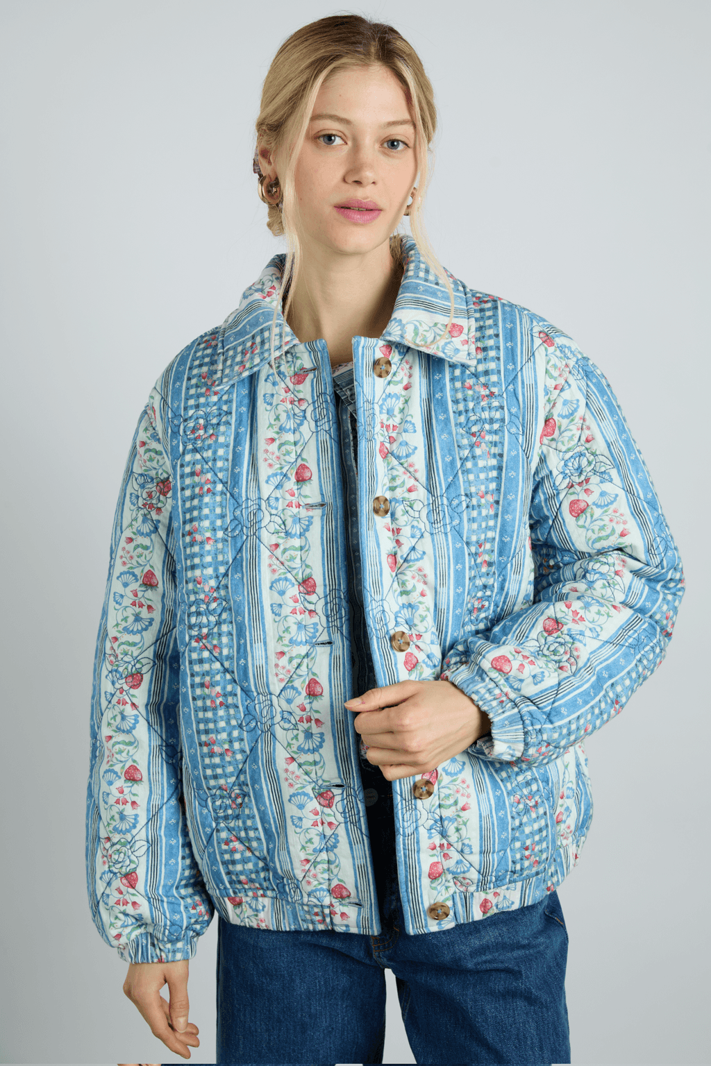claudia jacket- wallpaper floral
