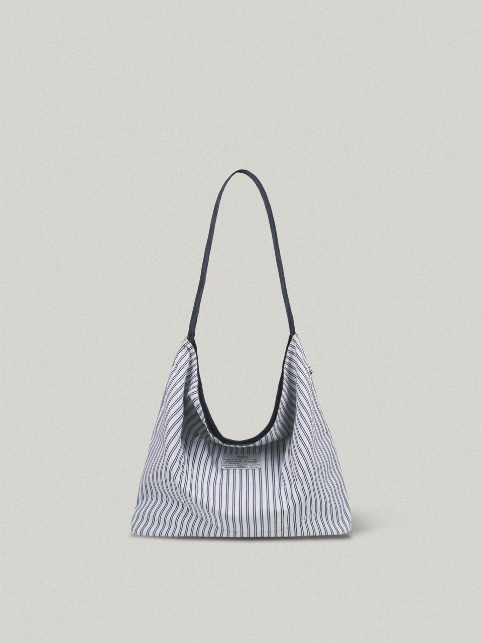 Raie Reversible Shoulder Bag- White레이 리버시블 숄더백