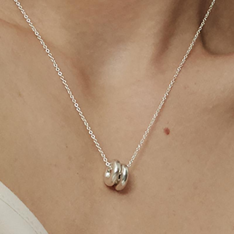 curvy ring necklace
