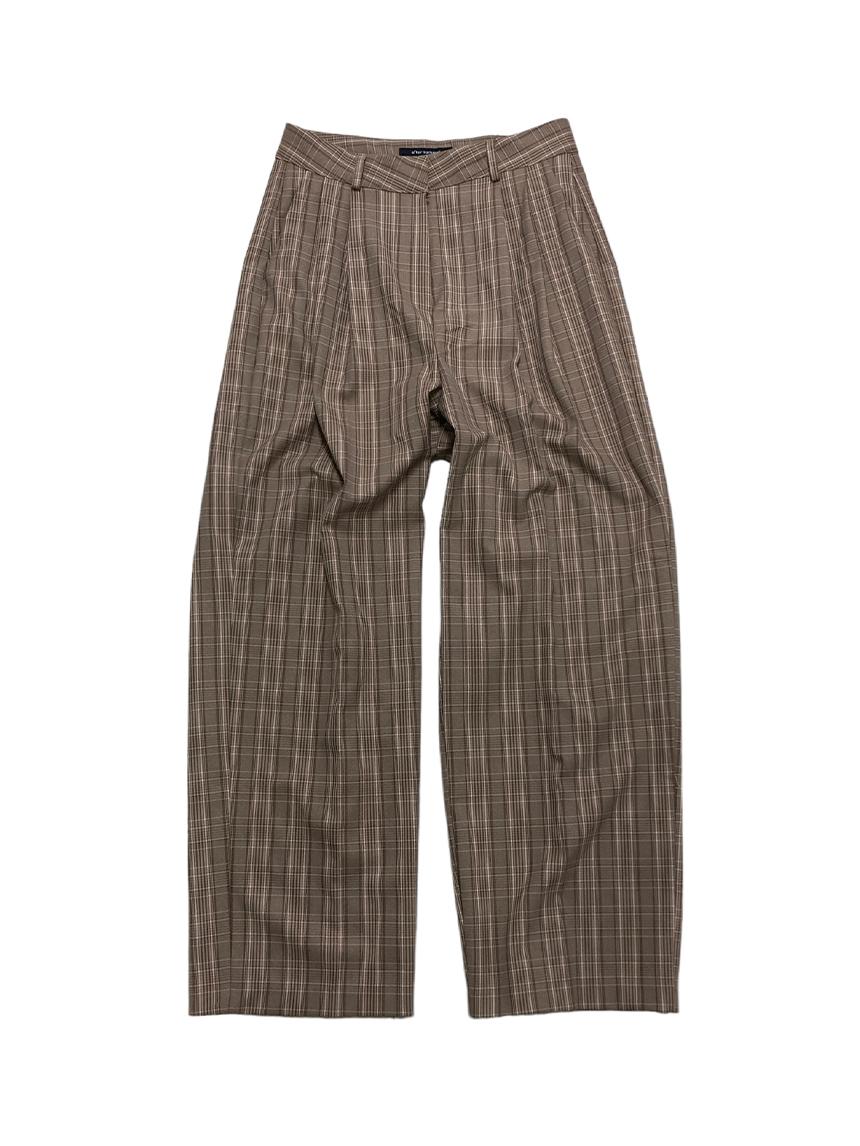 pleats check slacks - beige