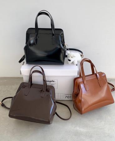 이런 상품 어때요? 여성 가죽 레더 애나멜 스퀘어 백팩 캐쥬얼 직장인 토트 가방