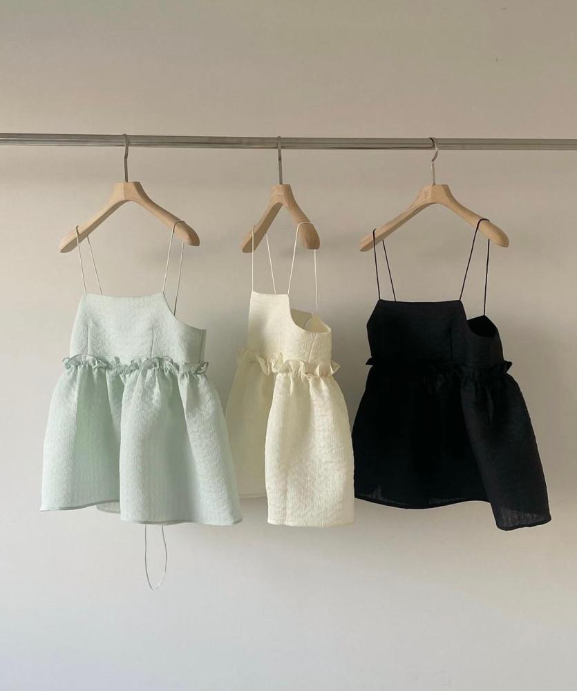 (민트 당일) 바스켓 세실 헤이 프릴 탑 3col