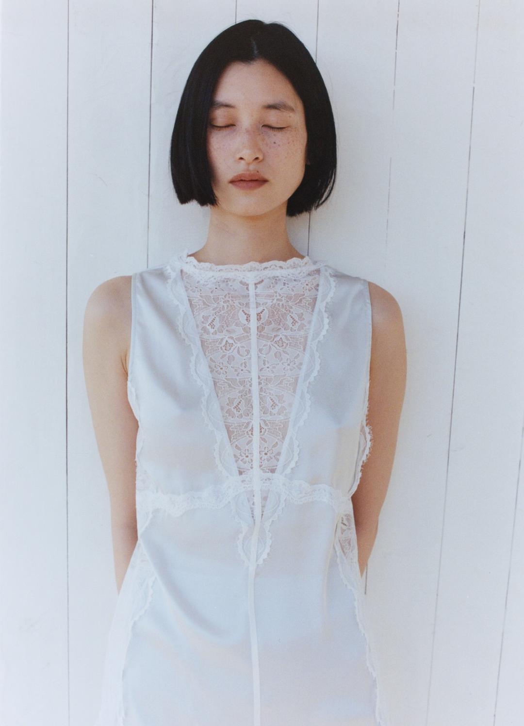 Clair Lace Sleeveless / Mist Gray