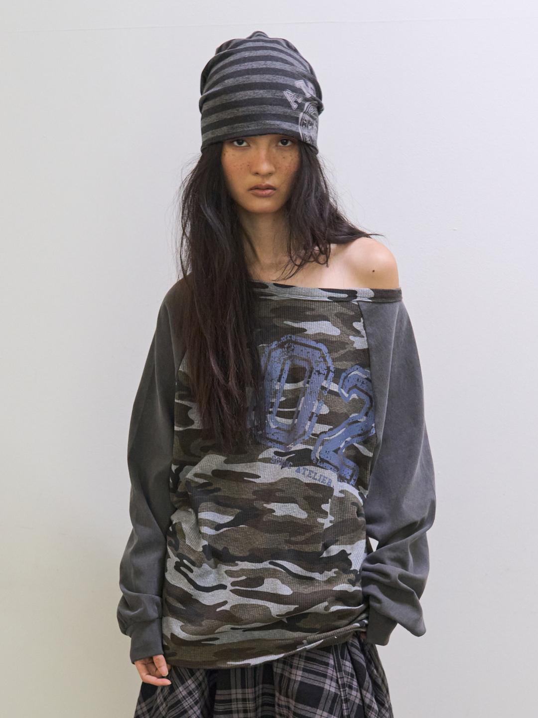 TELIE CAMO RAGLAN TOP_CHARCOAL